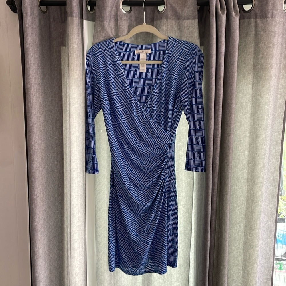 Women’s size 6 laundry by design wrap dress